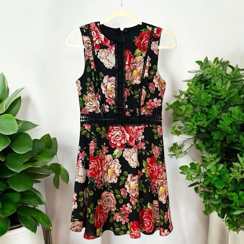 Disney Princess Juniors Small Black Pink Lace Floral Skater Dress Fit & Flare